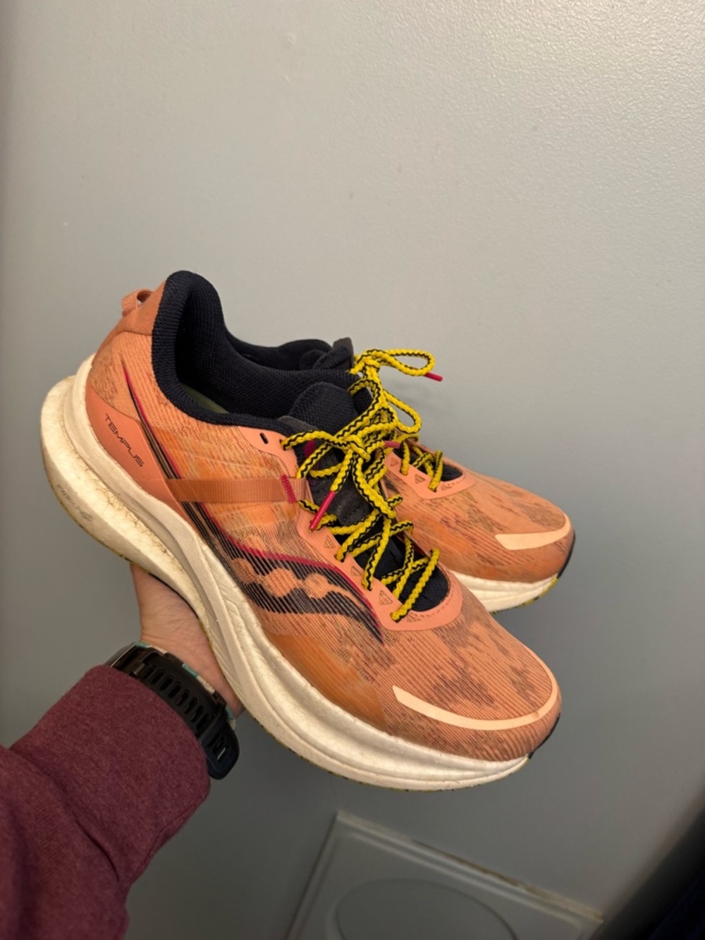 Saucony Women’s Tempus 1